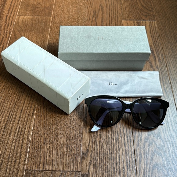 Dior Envol3 Sunglasses - Picture 9 of 9